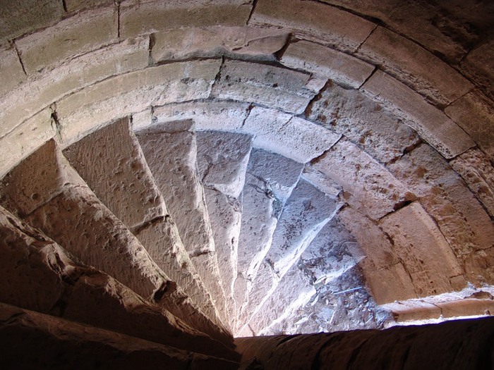 Лестница в историческом стиле - вид сверху